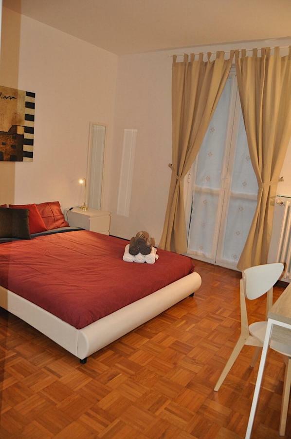 Apartamento La Casa Di Sarita Pavía Exterior foto