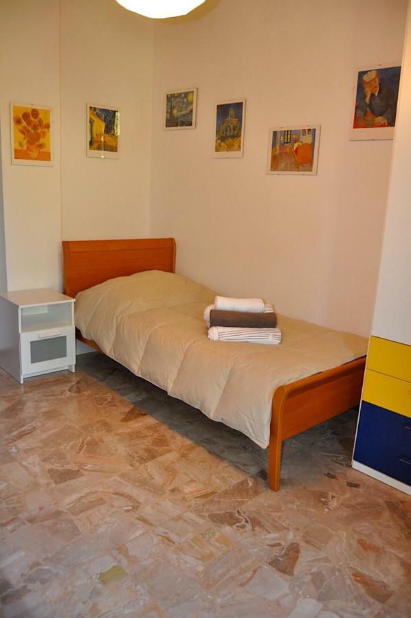 Apartamento La Casa Di Sarita Pavía Exterior foto